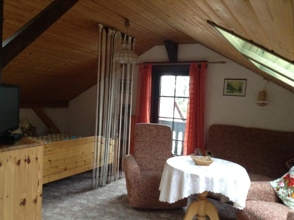 Ferienwohnung Dietlinde Bad Blankenburg Oda fotoğraf
