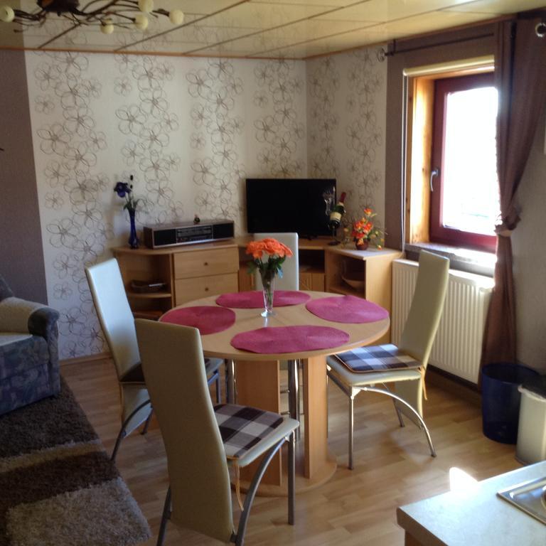 Ferienwohnung Dietlinde Bad Blankenburg Dış mekan fotoğraf